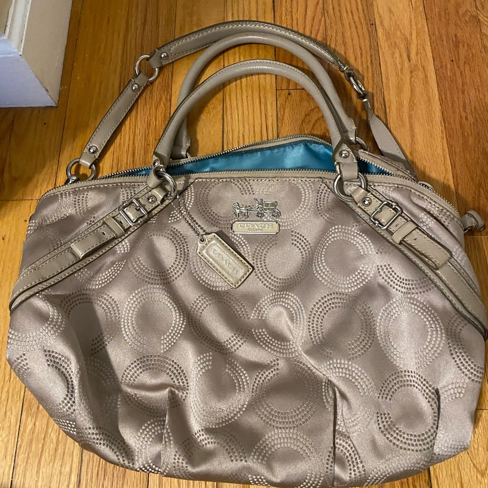 Women’s coach purse